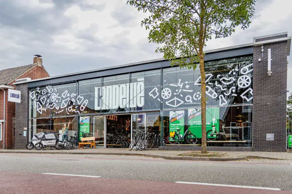 De winkel van Landewé aan de Broekheurnerweg in Enschede